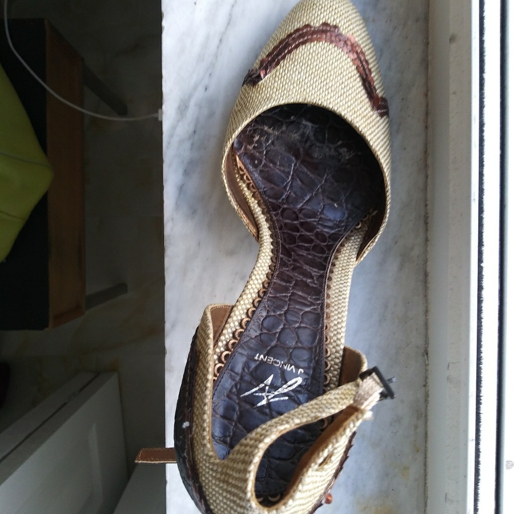 Gorgeous J. Vincent shoes
